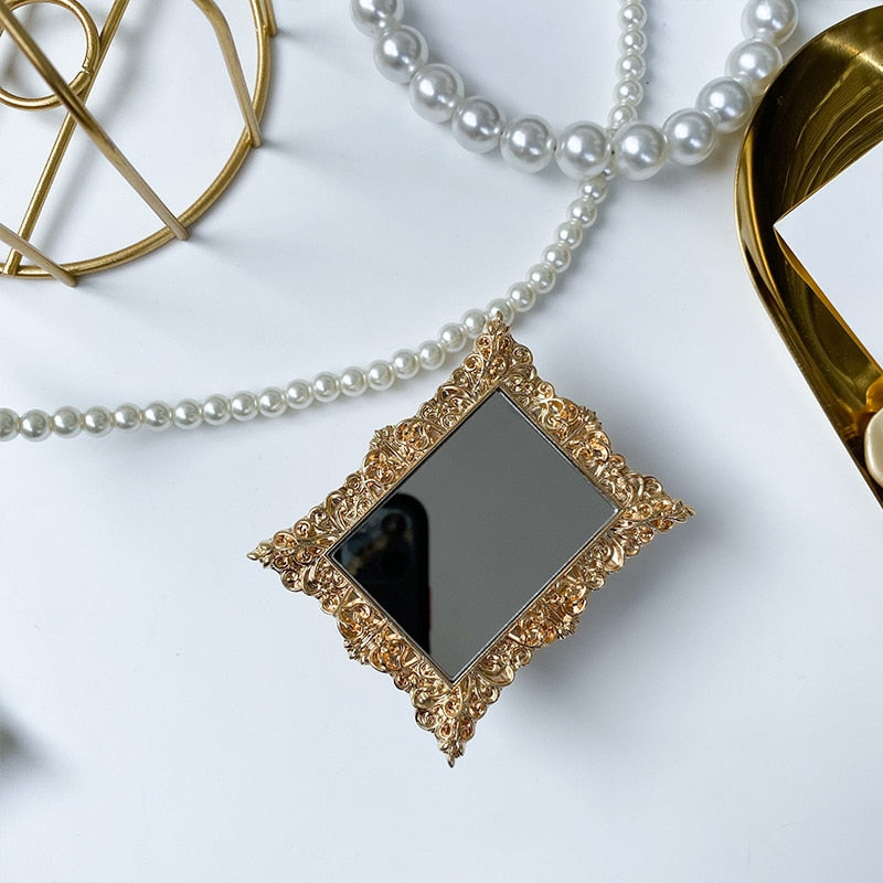 📱 Luxury Crystal Phone Holder