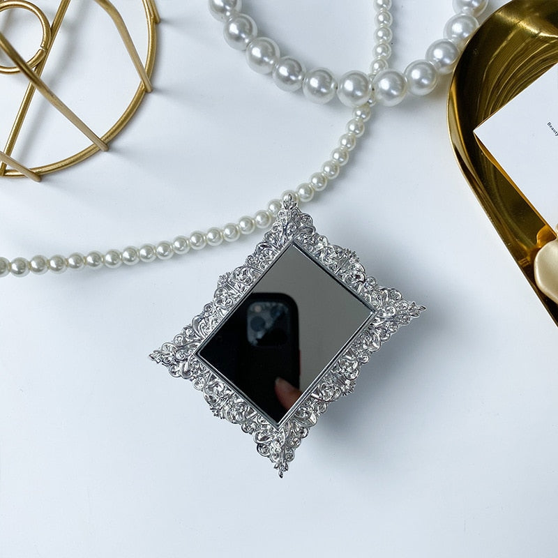 📱 Luxury Crystal Phone Holder